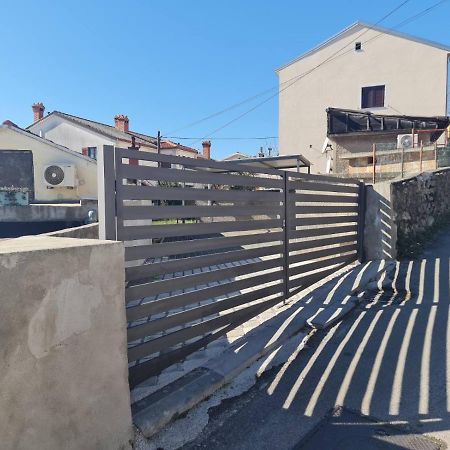 Ferienwohnung Sea And Sun Kantrida Rijeka Exterior foto